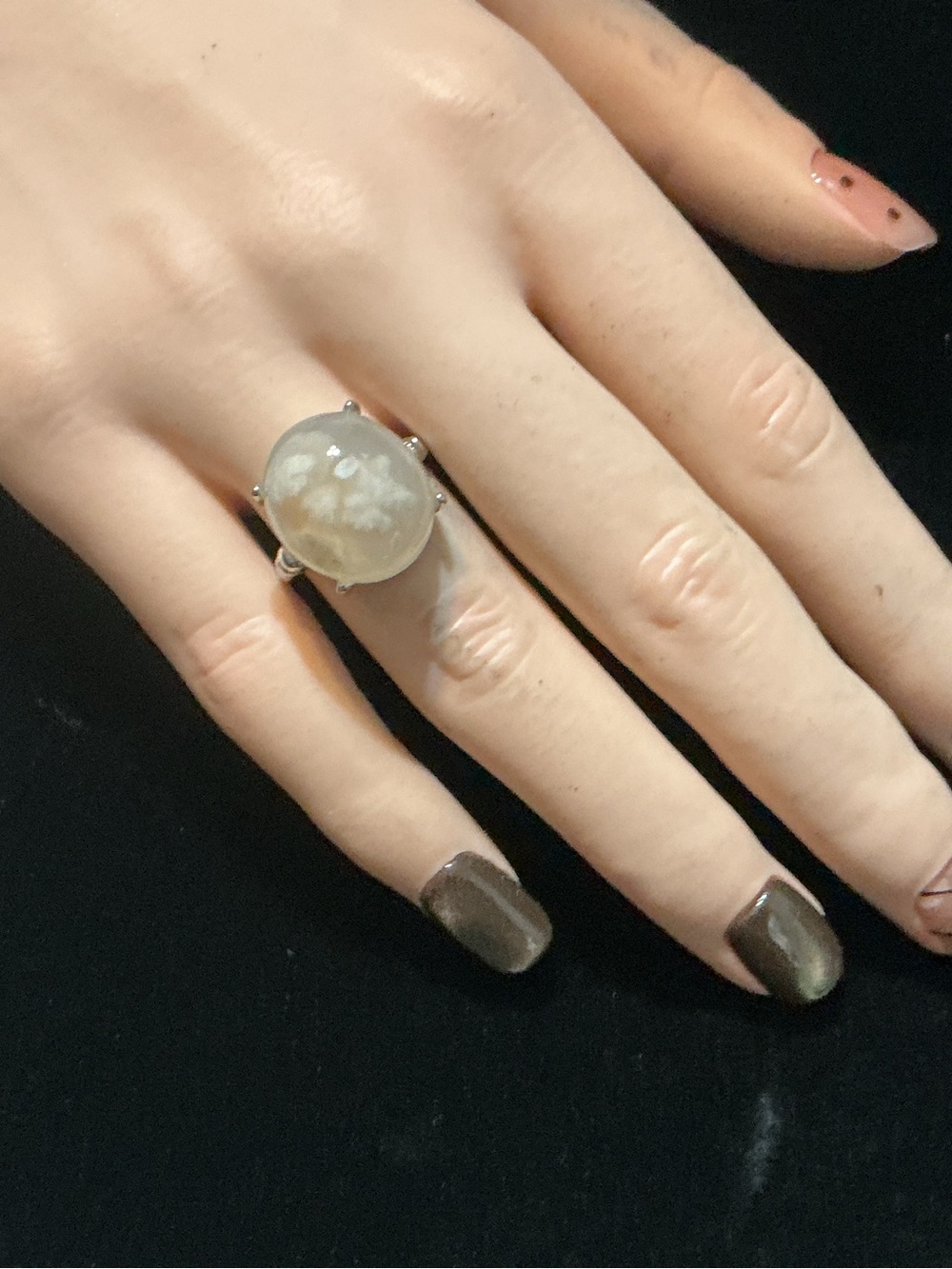 Adjust. Flower Agate ring - Picture 2 of 2